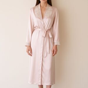 Linea Donatella Vintage Old Hollywood Pearl Lace Satin Long Robe